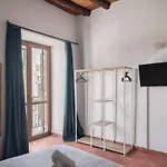 Suk Ballaro House